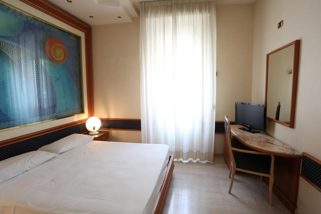 Hotel Europa ฟอจเจีย ภายนอก รูปภาพ