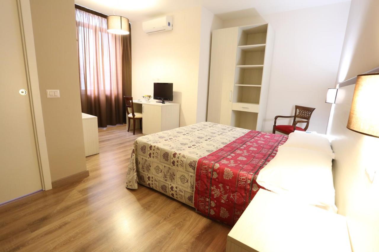 Hotel Europa ฟอจเจีย ภายนอก รูปภาพ